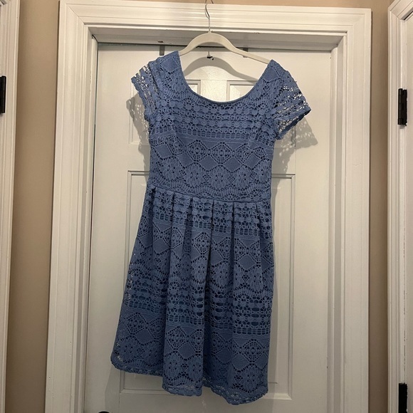 Dress Barn Dresses & Skirts - Womens dress barn periwinkle / lavendar / light blue fit and flare lace dress 4P